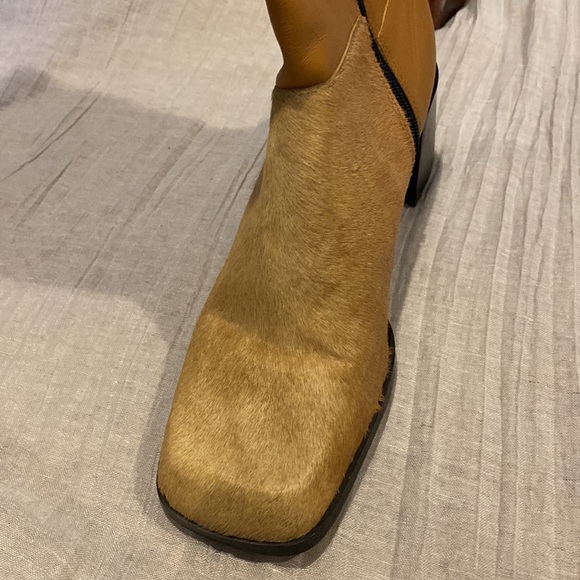 Gorgeous Tan Leather and cowhide ankle boots by Bruno Valenti, size 7.5 - Picture 3 of 11